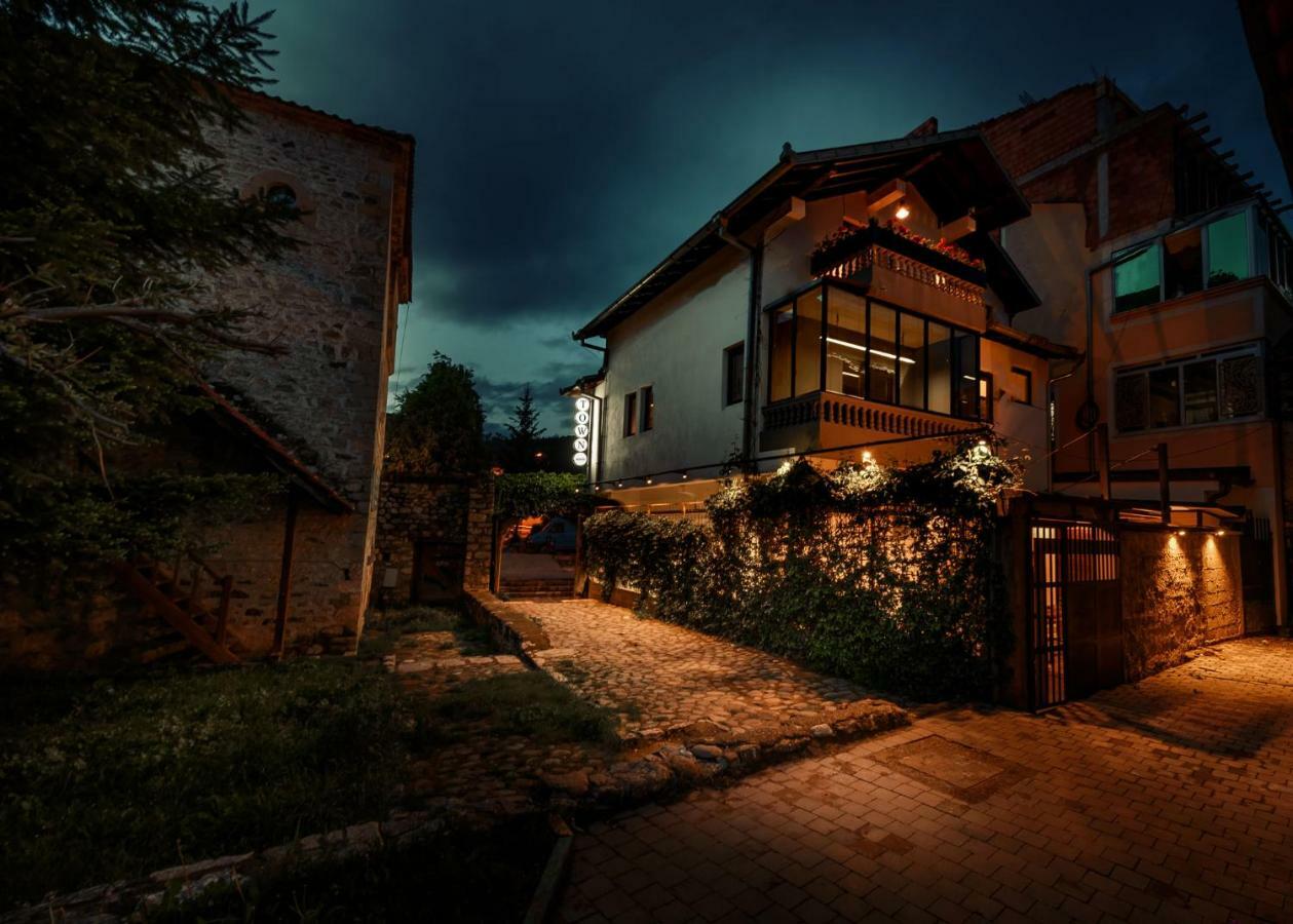 Town Hostel Peja Kültér fotó