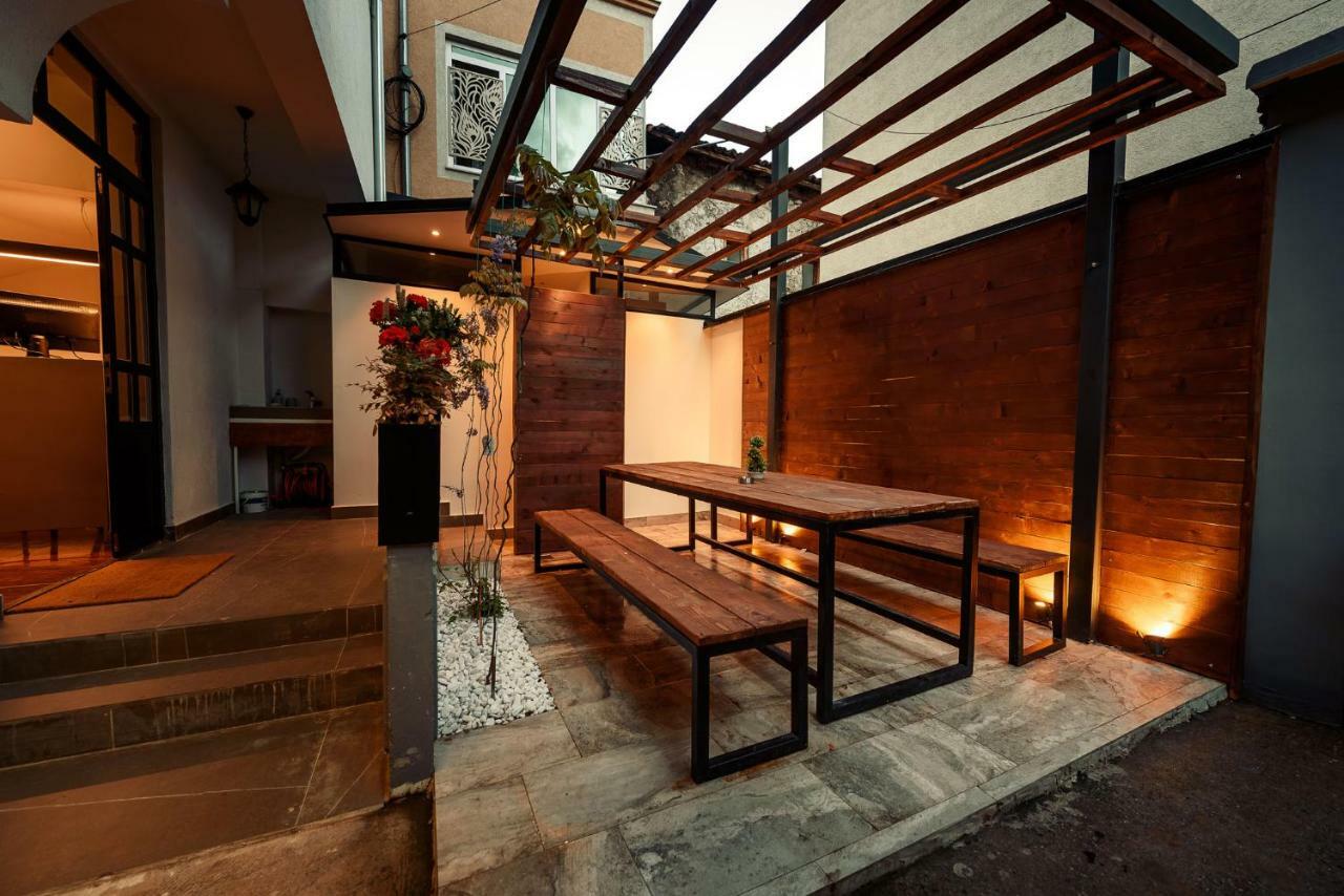 Town Hostel Peja Kültér fotó